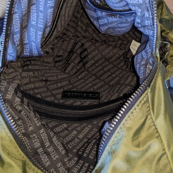 Backpack - Picture 2 of 3